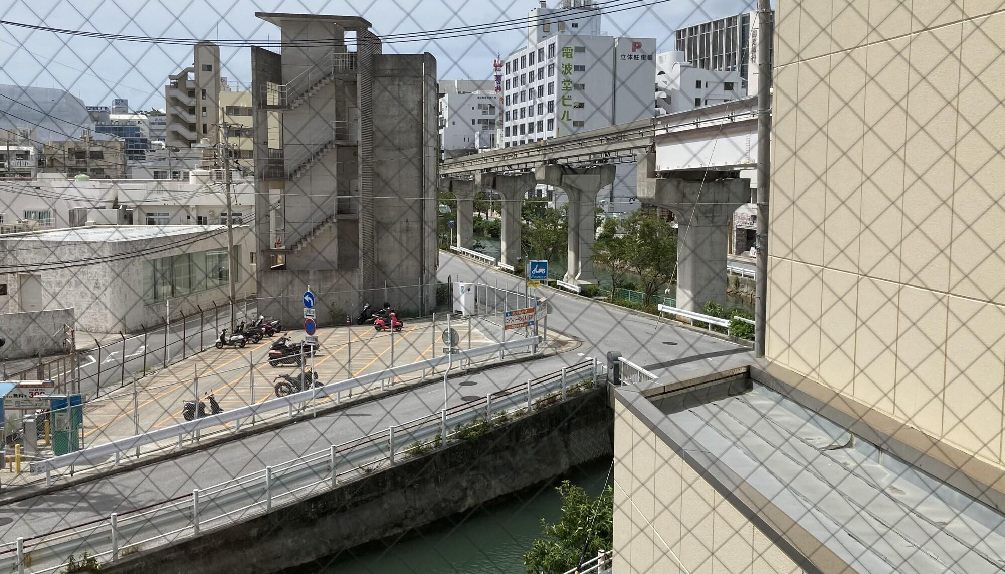 Toyoko Inn Okinawa Naha Kokusai-Dori Miebashi-Eki Extérieur photo