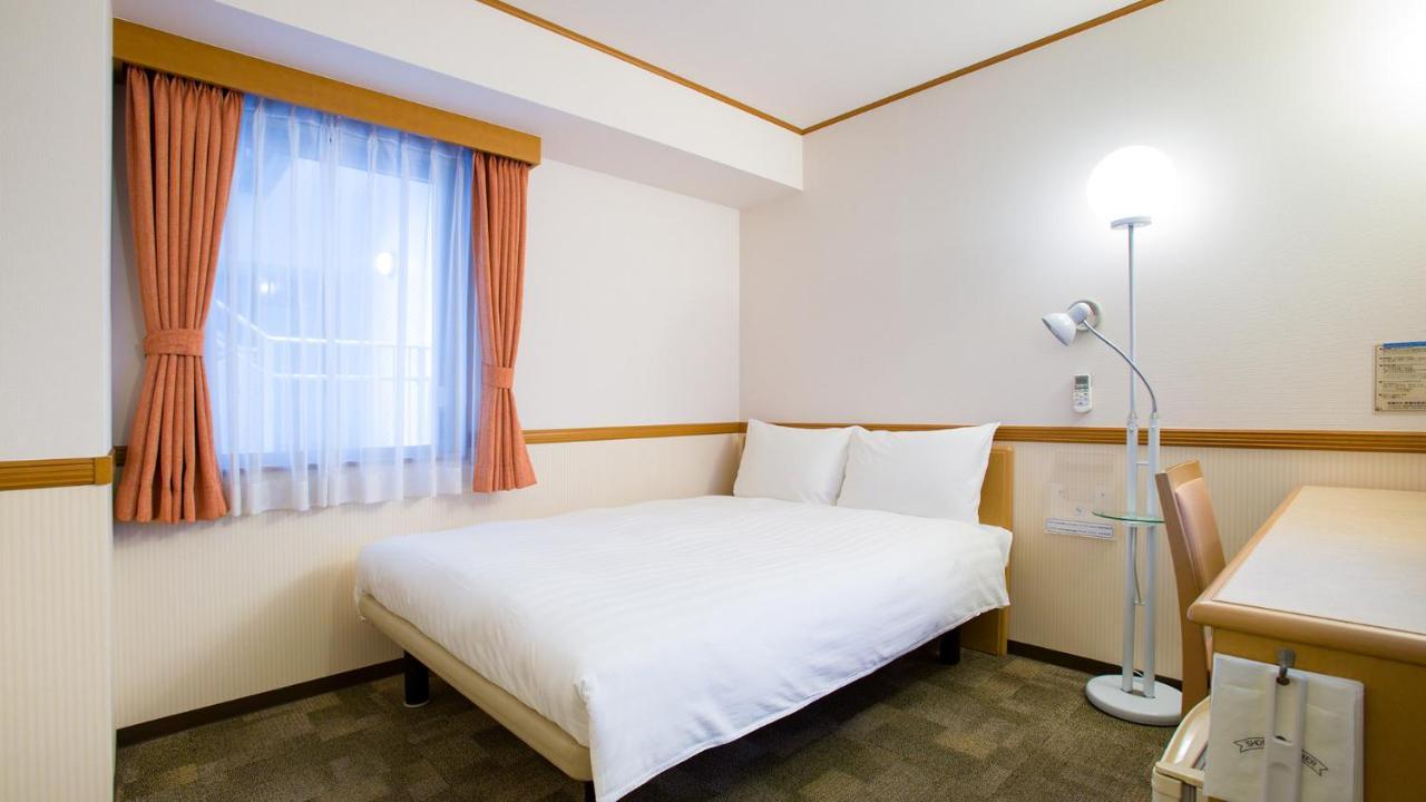 Toyoko Inn Okinawa Naha Kokusai-Dori Miebashi-Eki Extérieur photo