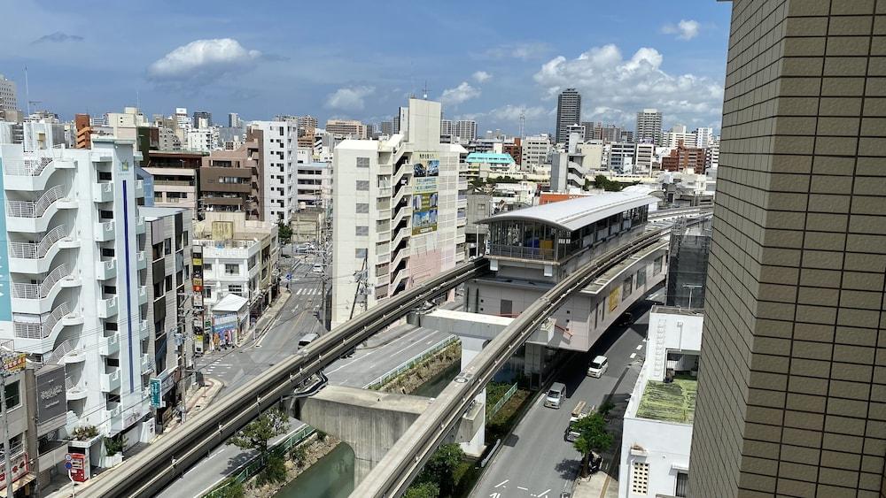Toyoko Inn Okinawa Naha Kokusai-Dori Miebashi-Eki Extérieur photo