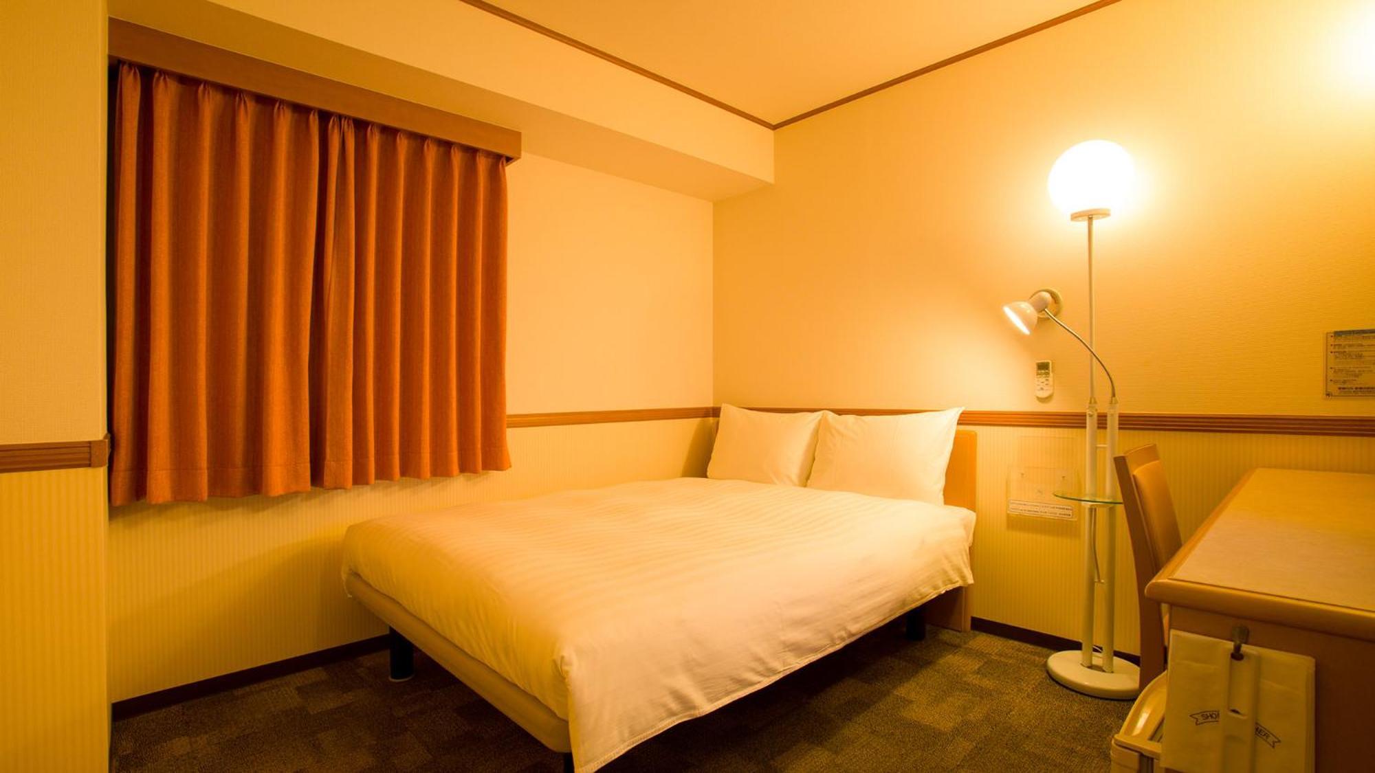 Toyoko Inn Okinawa Naha Kokusai-Dori Miebashi-Eki Chambre photo