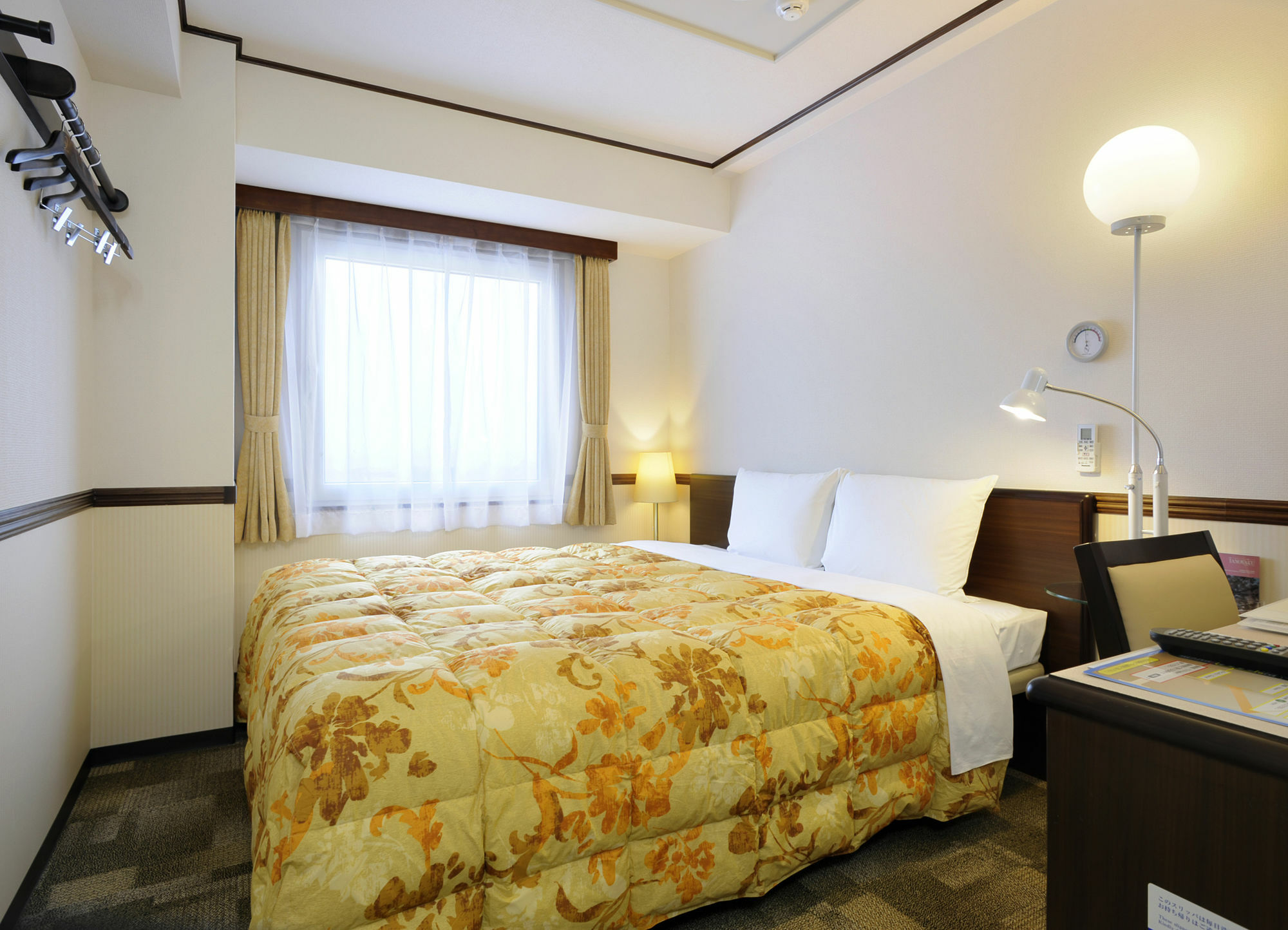 Toyoko Inn Okinawa Naha Kokusai-Dori Miebashi-Eki Extérieur photo