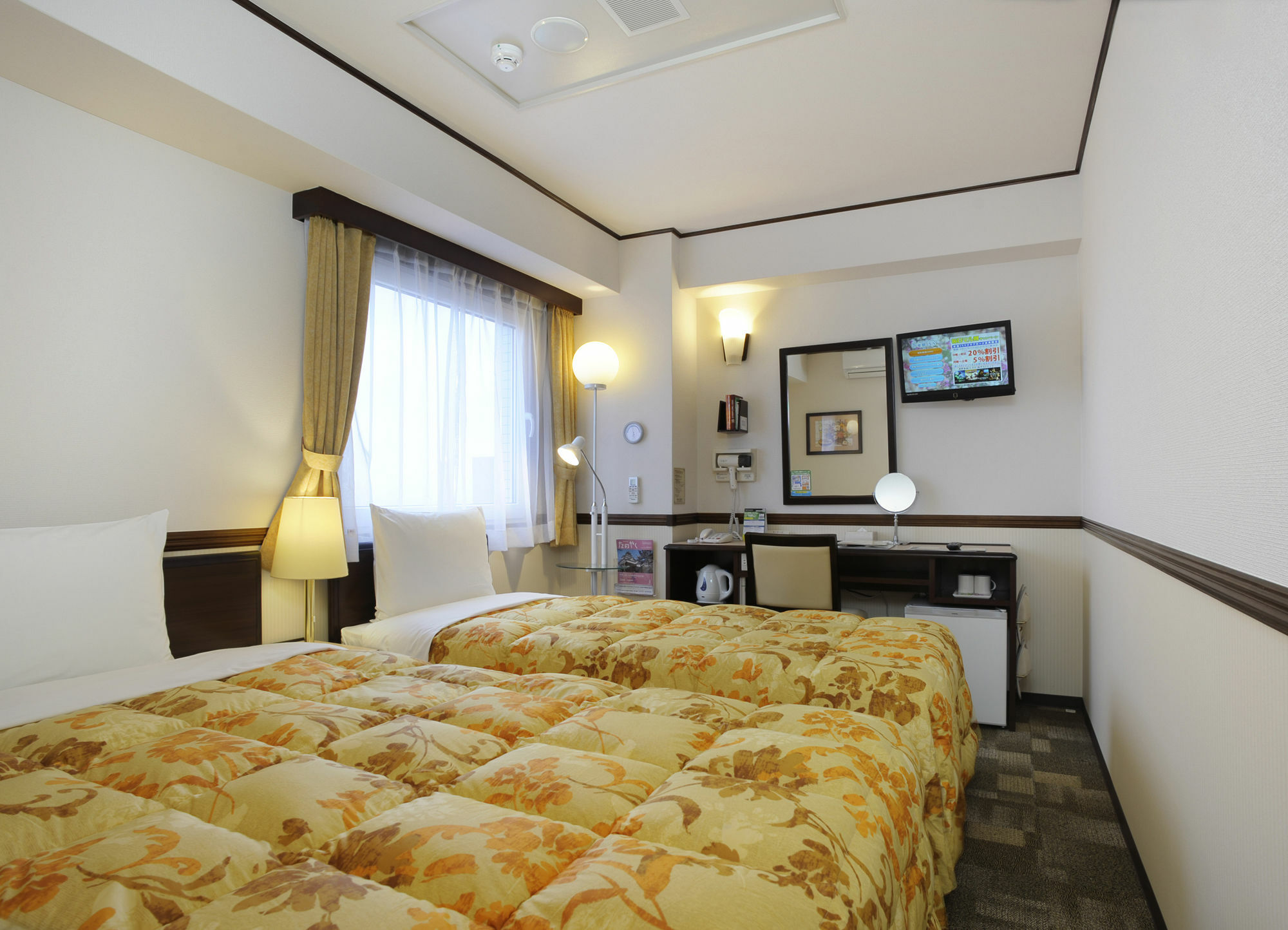 Toyoko Inn Okinawa Naha Kokusai-Dori Miebashi-Eki Extérieur photo