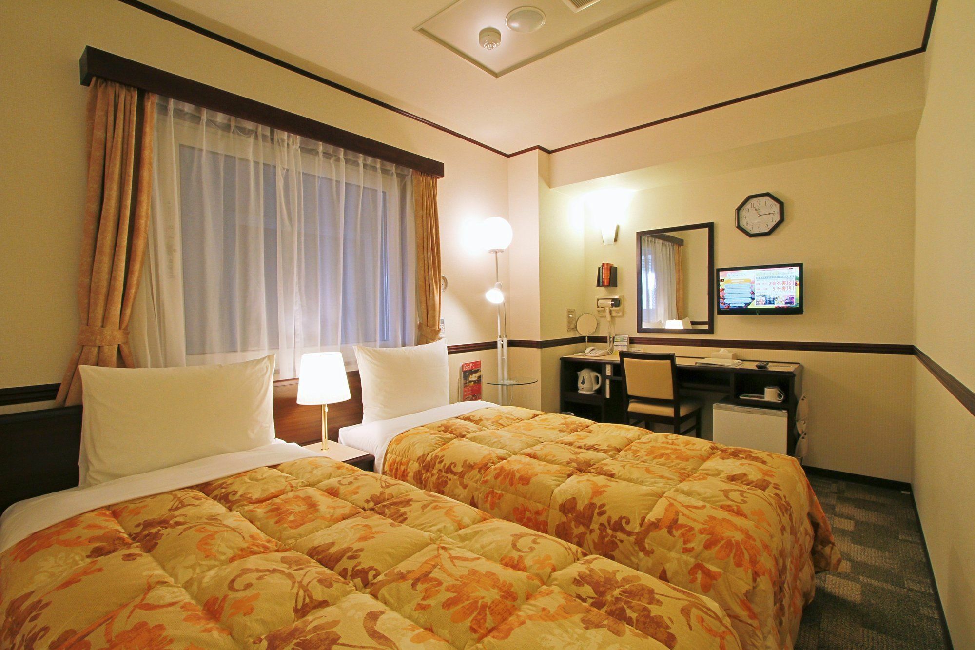 Toyoko Inn Okinawa Naha Kokusai-Dori Miebashi-Eki Extérieur photo
