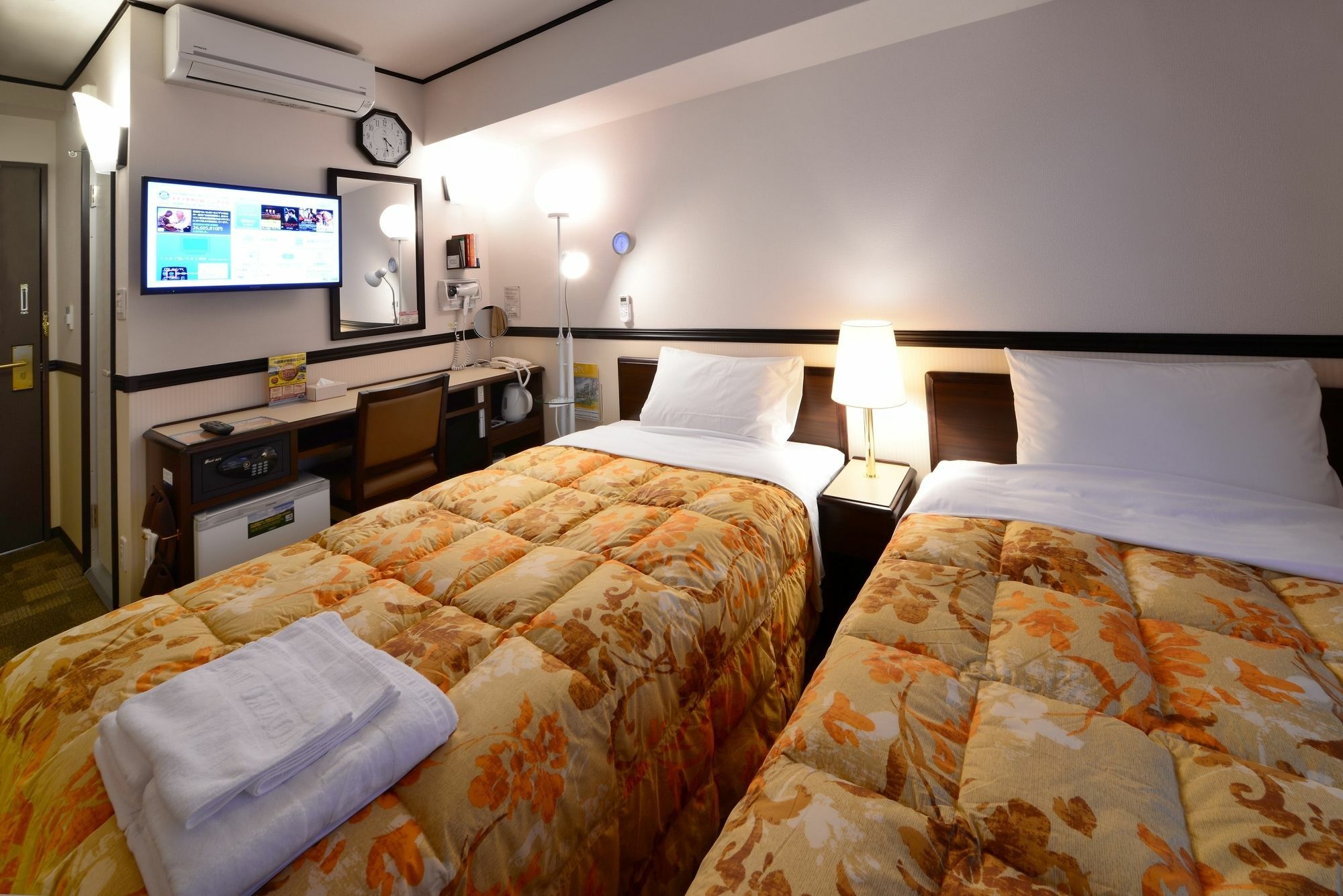 Toyoko Inn Okinawa Naha Kokusai-Dori Miebashi-Eki Extérieur photo