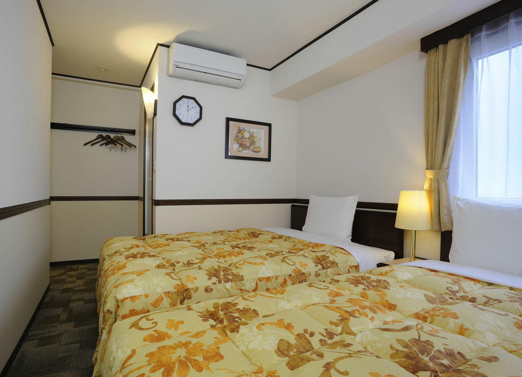 Toyoko Inn Okinawa Naha Kokusai-Dori Miebashi-Eki Extérieur photo